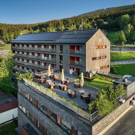 Omnia Hotel Relax & Wellness ヤンスケー・ラーズニェ エクステリア 写真