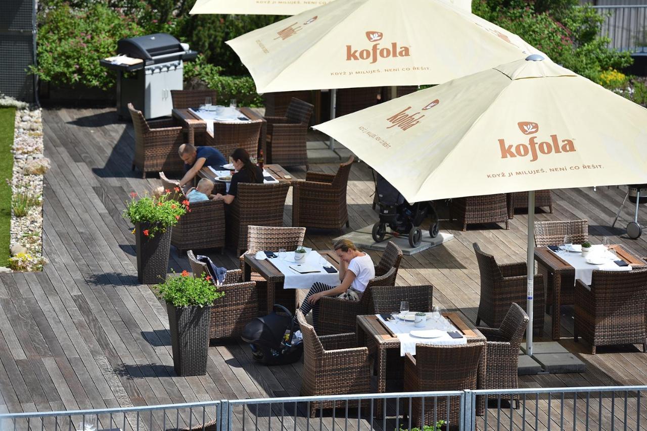 Omnia Hotel Relax & Wellness ヤンスケー・ラーズニェ エクステリア 写真