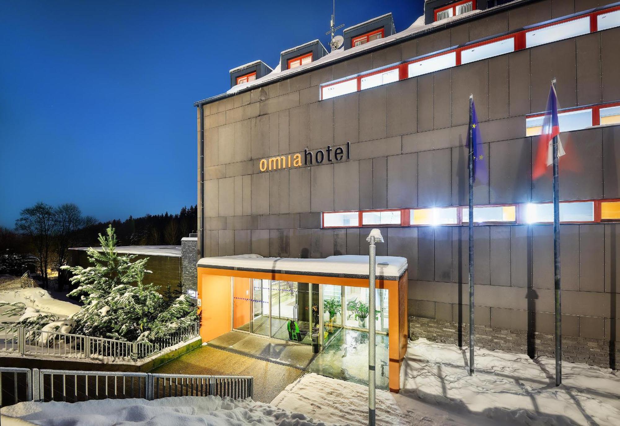 Omnia Hotel Relax & Wellness ヤンスケー・ラーズニェ エクステリア 写真